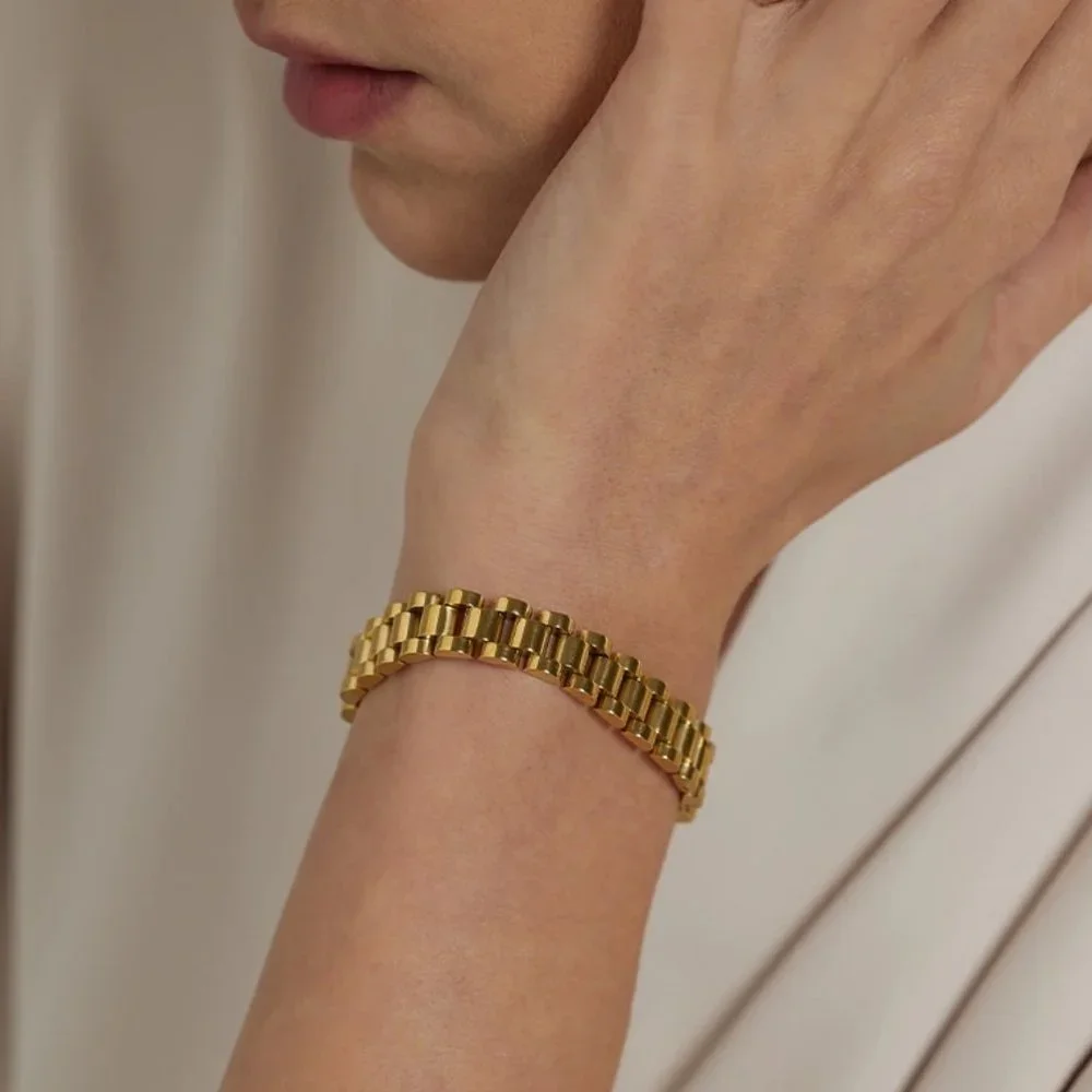 NEW 18K Gold Plated Chain Link Bracelet